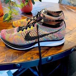Nike flynit running shoe